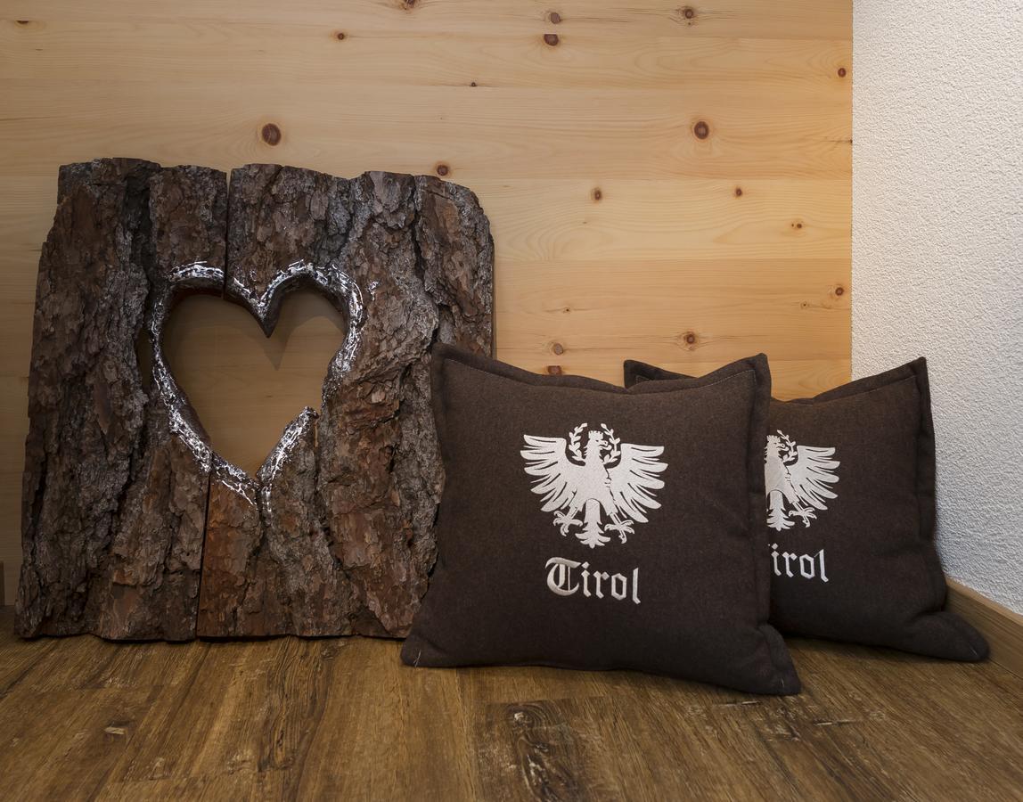 Romantica Schloessl Фис Экстерьер фото